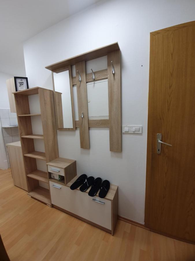 Railway Station City Modern Apartment Марибор Екстериор снимка