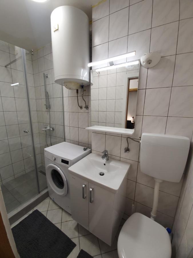 Railway Station City Modern Apartment Марибор Екстериор снимка